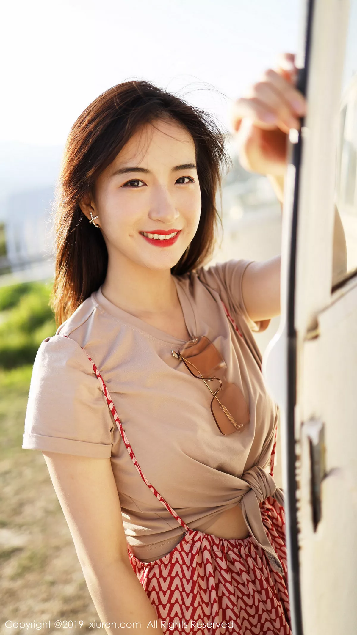 [XiuRen秀人网]第1718期艺儿拿铁写真-秀人资源网